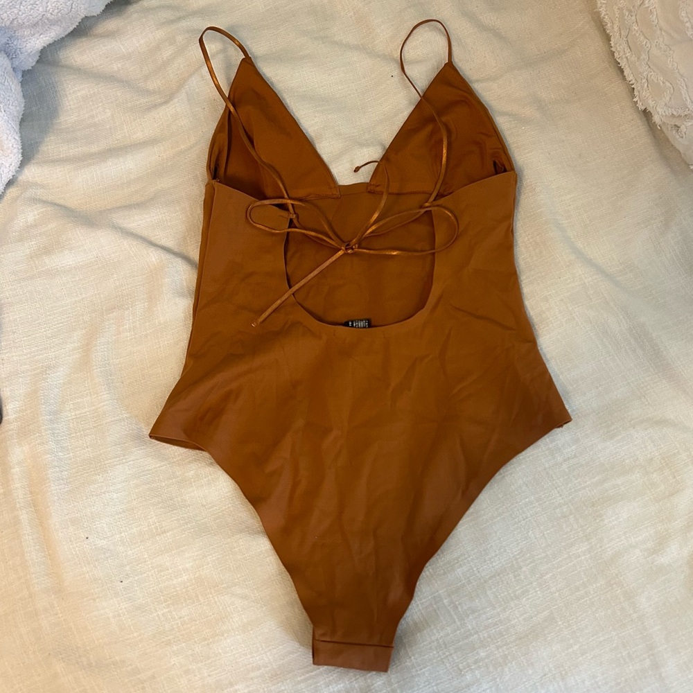 Zara tie back swimsuit - Picture 2 of 6